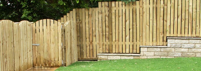 Weatherproof fencing